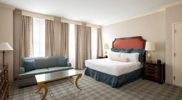 Standard Doppel Zimmer mit Balkon und mit Stadtblick The Berkeley Hotel