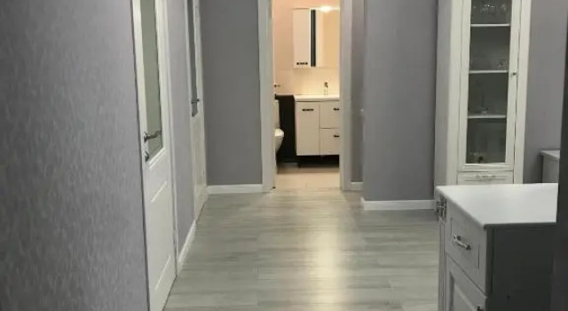 Kvartira 3-komnatnaja LJuKS, Book Apartment Sukhum Abkhazia