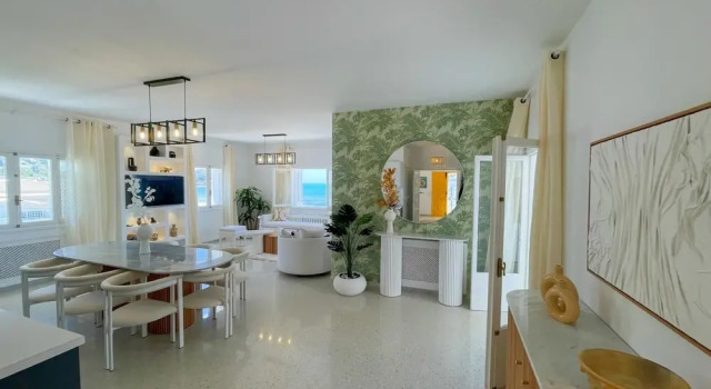 The Sea House Beach Front Villa With Pool, Book Villa Villaer i Sidi Daoud, Villa