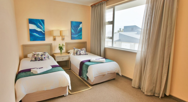 First Group Desert Rose, Book Hotel 4-stjernede hoteller i Henties Bay, 4*