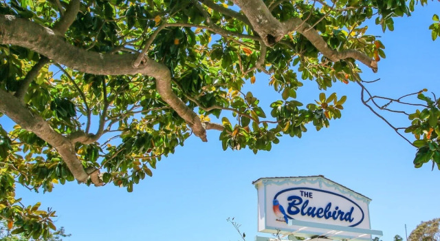 Bluebird Inn, Забронировать Отель Камбрия San Luis Obispo County, рядом с Исторический музей Камбрии