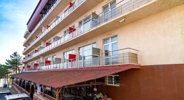 Hotel Evrazia, Забронировать Отель Отели Побережья Анапы с парковкой, Парковка