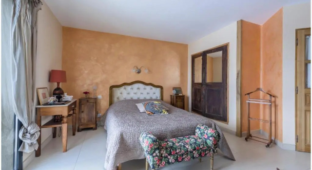 Château Serigues, Prenota Hotel Hotel a Alvernia con parcheggio, Parcheggio