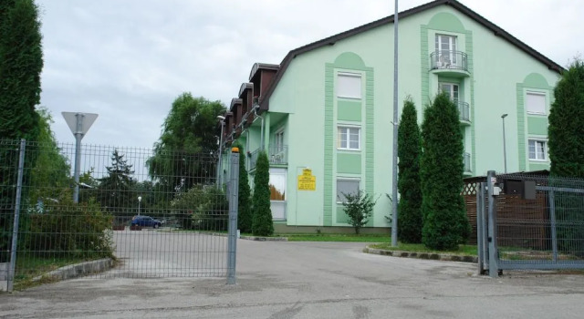 HoldLux Apartmanok