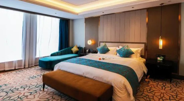 Люкс Deluxe Qinjin International Hotel