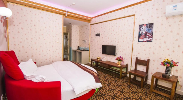 Xishuangbanna Elephanthome Hotel