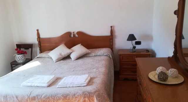 Feel at Home - Casa Tiziana, Prenota Appartamento Ranzanico Lombardia