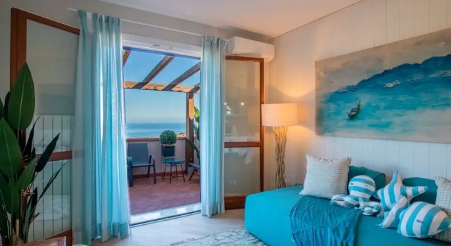 Апартаменты Deluxe с видом на море Pandora Sea View by Solturelba