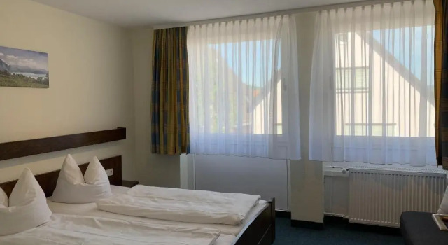 Hotel Lindenhof, Réserver Hôtel Mosbach Odenwald