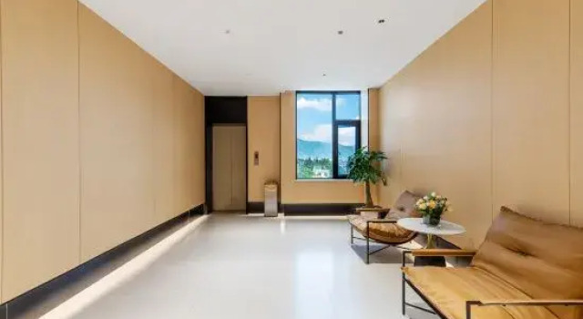Jindun Linye Business Hotel, Prenota Hotel Baoshan Yunnan