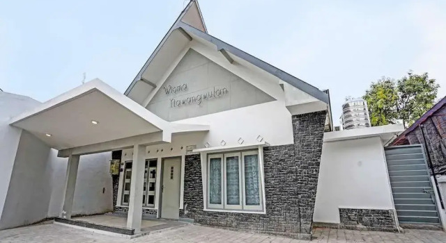 SUPER OYO 91618 Hotel Nawangwulan, Buchen Sie Hotel Blitar Jawa Timur