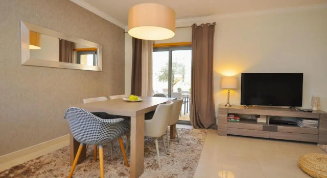 Branqueira Mar by OCvillas, Book Hotel Hoteller i Branqueira med pool, Swimmingpool
