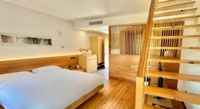 Семейный люкс с 2 комнатами Shiyi Holiday Hotel
