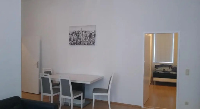 Spacious Central Apartment, Rezerwuj Apartament Hotele w Wiedeń z parkingiem, Parking