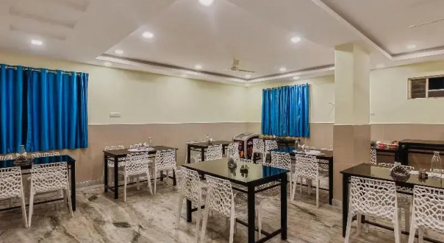 Goldhorn Hotels by OYO Rooms, Rezerwuj Hotel Hajdarabad 