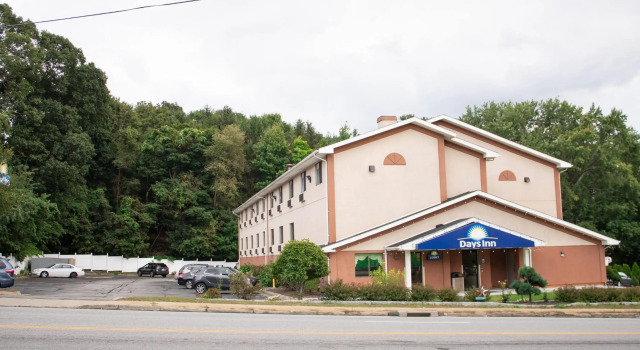 Days Inn by Wyndham Torrington, Забронировать Мини-отель Торрингтон 