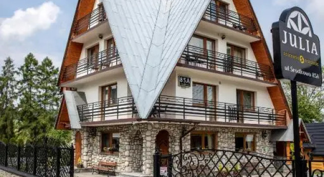 Dom Wypoczynkowy Julia, Book Hotel Hotels in Tatras with Parking, Parking