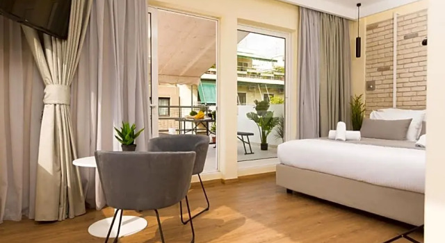Номер Deluxe Hotel @Syngrou Fix