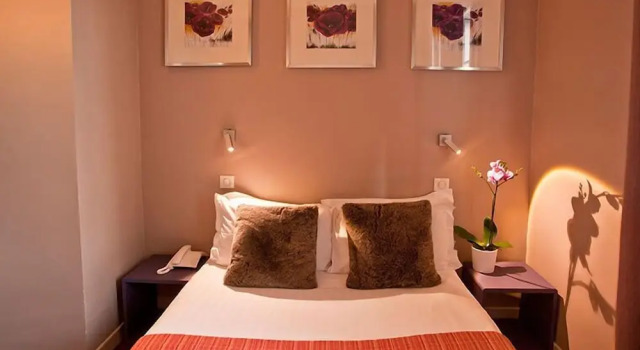 Standart oda Hotel des Arceaux