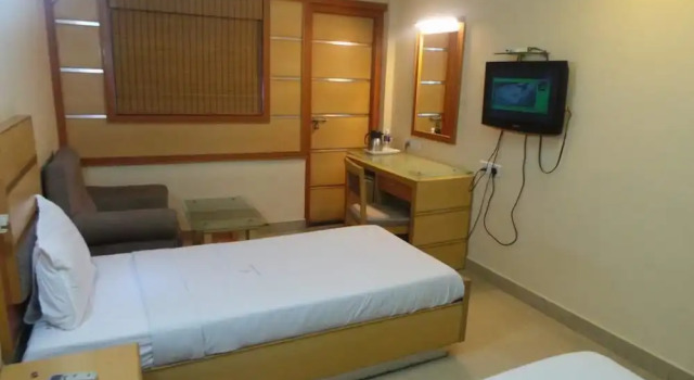 Двухместный номер Standard с 2 комнатами Alhind Calicut Tower