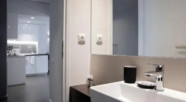Homz Studios Neapolis, Забронировать Отель Афины Острова Саронического залива - Аттика, рядом с Театр Микро Паллас