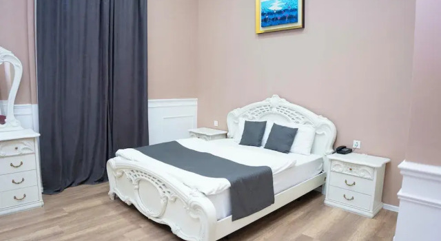 Номер Comfort Khatai Royal Hotel
