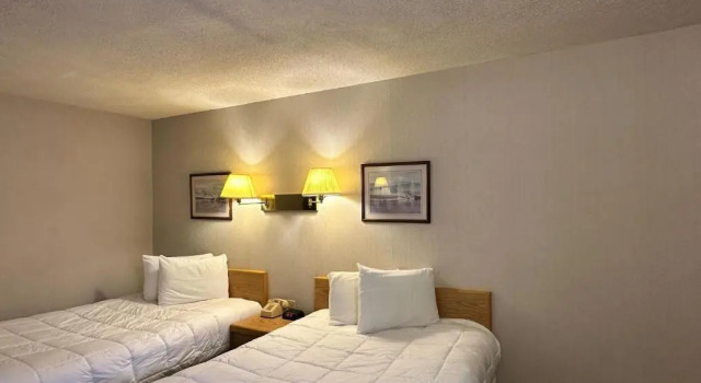 Четырёхместный номер Standard Maple Leaf Inn Lake Placid