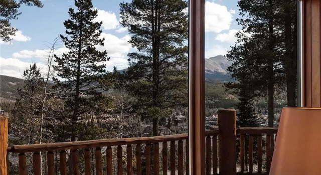 Коттедж с 4 комнатами A Lookout Lodge House