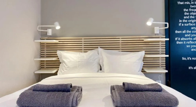 Central Syntagma Square Studio in Athens - Shell