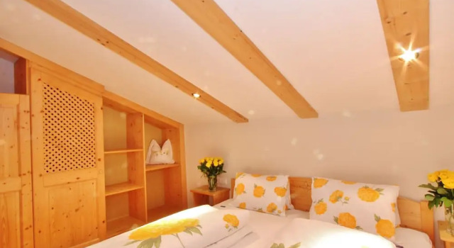 Charming Holiday Home With Private Swimming Pool in Salzburg, Rezerwuj Hotel Hotele w Salzburg z parkingiem, Parking