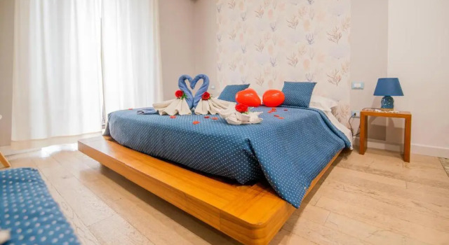 Le Suite del Nostromo, Foglalás Szálloda Salerno Old Town Salerno