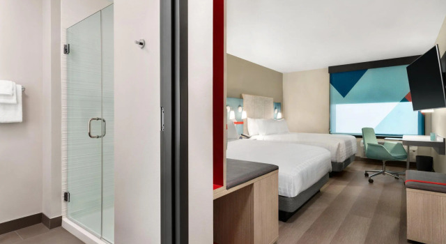 Четырёхместный номер Standard avid hotels - Lancaster by IHG