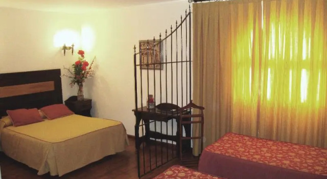 Семейный номер Standard Hotel Castillo Bonavía