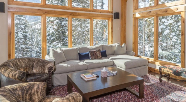 Big Sky - Little Plume Lodge, Buchen Sie Hotel Hotels in Montana mit Parkplatz, Parkplätze