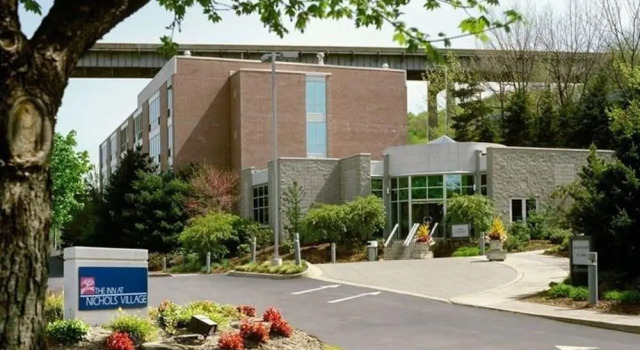 Nichols Village Hotel and Spa, Buchen Sie Hotel Clarks Summit The Poconos