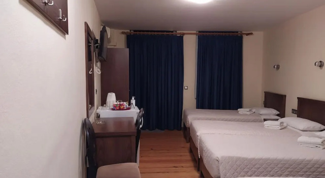 Четырёхместный номер Standard с балконом и с видом на город Sea Front Old Town