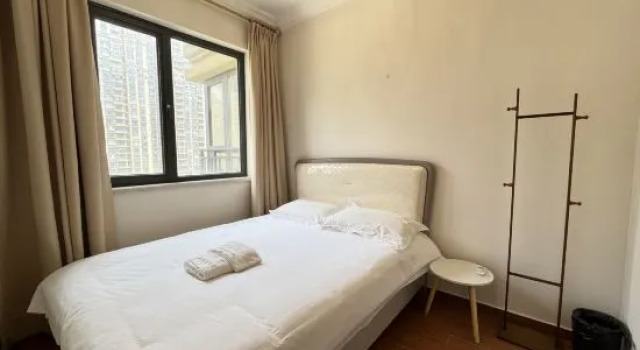 Люкс с 4 комнатами с балконом Qidong Dreams Seaview Theme Boutique Apartment (Hengda Venice Shop)