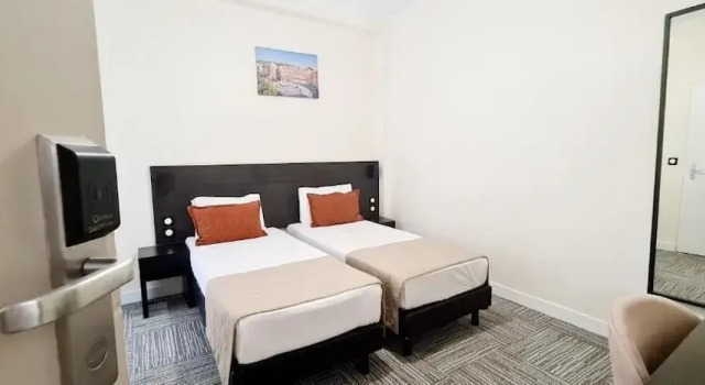 Номер Comfort Evelia Hotels