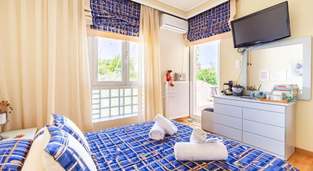 Villa Serenity a luxury 7 bed villa at Kymi Evia, Prenota Villa Kymi Eubea