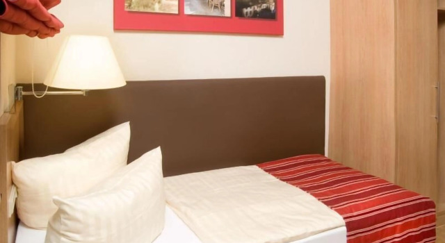 Hotel Hauer, Prenota Hotel Bollendorf Renania-Palatinato