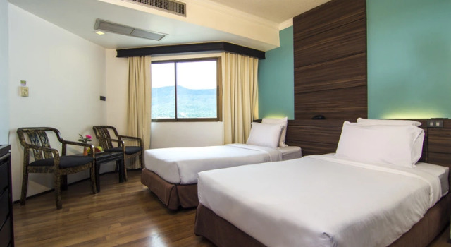 Номер Standard с балконом Holiday Garden Hotel & Resort Chiang Mai