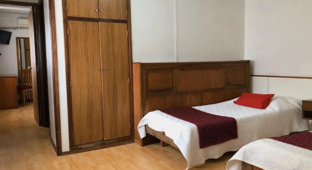 Standardní Čtyřlůžkový pokoj Hotel Continental