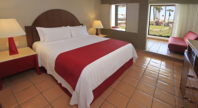Двухместный номер Standard с балконом и с видом на сад Holiday Inn Resort Los Cabos Все включено
