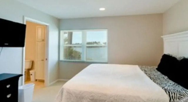 623 Ivanhoe Lane by RedAwning