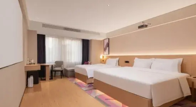 Люкс Lavande Hotel (Wuhan Optical Valley Chuxiong Avenue)