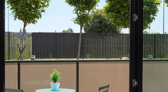 Komfort Apartment Keller mit Balkon Virtual - Superior Apartments Milano Opera