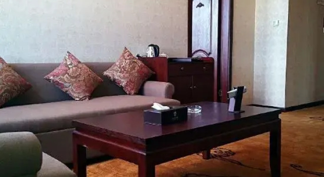 Guwan Hotel, Prenota Hotel Hotel a Sichuan con parcheggio, Parcheggio