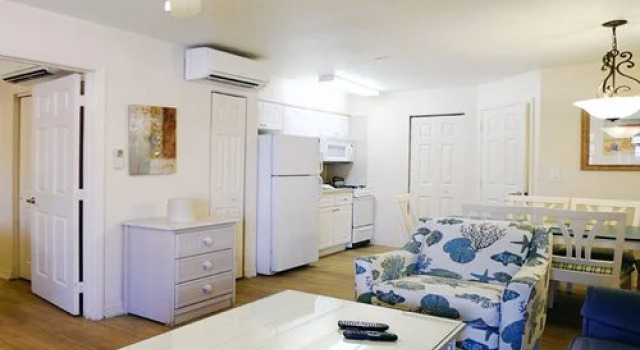 Estero Island Beach Club, Забронировать Отель Отели Fort Myers Area с парковкой, Парковка
