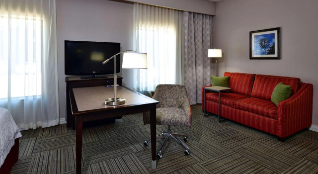 Двухместный люкс Hampton Inn & Suites Fredericksburg
