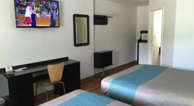Четырёхместный номер Standard Motel 6-Prairie Du Chien, WI